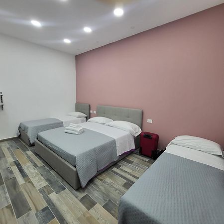 L'Approdo Di Dante Apartment เนเปิลส์ ภายนอก รูปภาพ