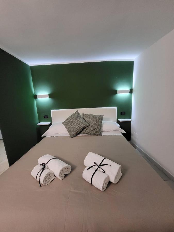 L'Approdo Di Dante Apartment เนเปิลส์ ภายนอก รูปภาพ