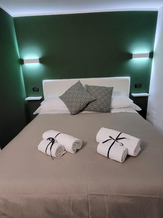 L'Approdo Di Dante Apartment เนเปิลส์ ภายนอก รูปภาพ