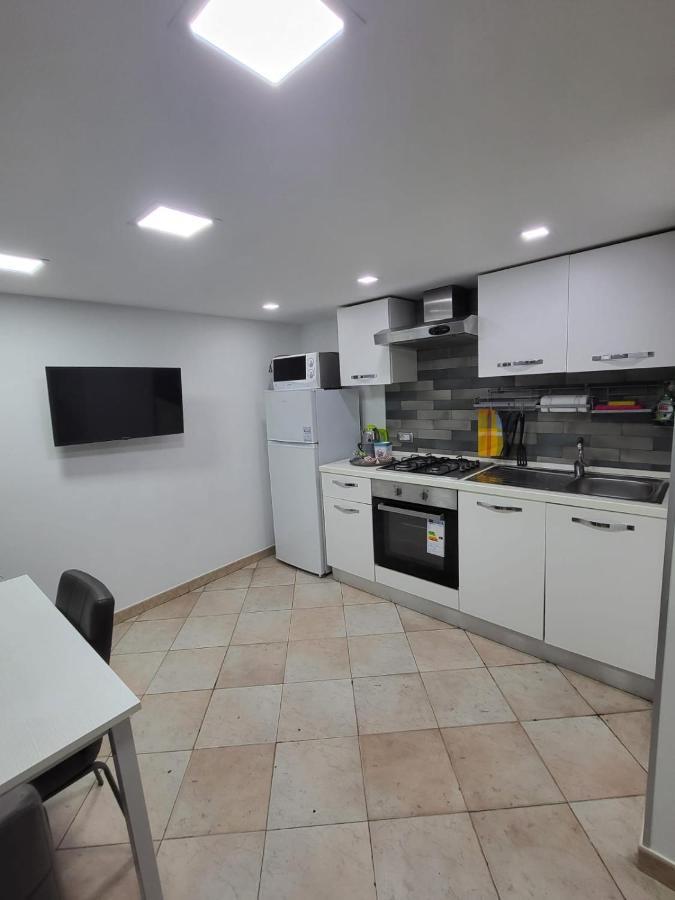 L'Approdo Di Dante Apartment เนเปิลส์ ภายนอก รูปภาพ