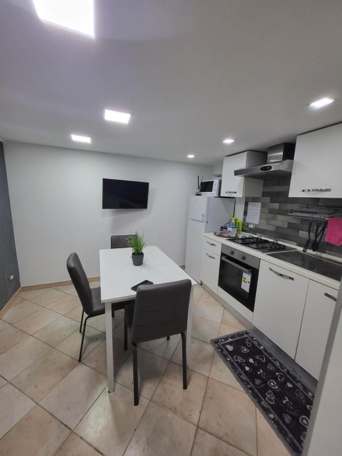 L'Approdo Di Dante Apartment เนเปิลส์ ภายนอก รูปภาพ