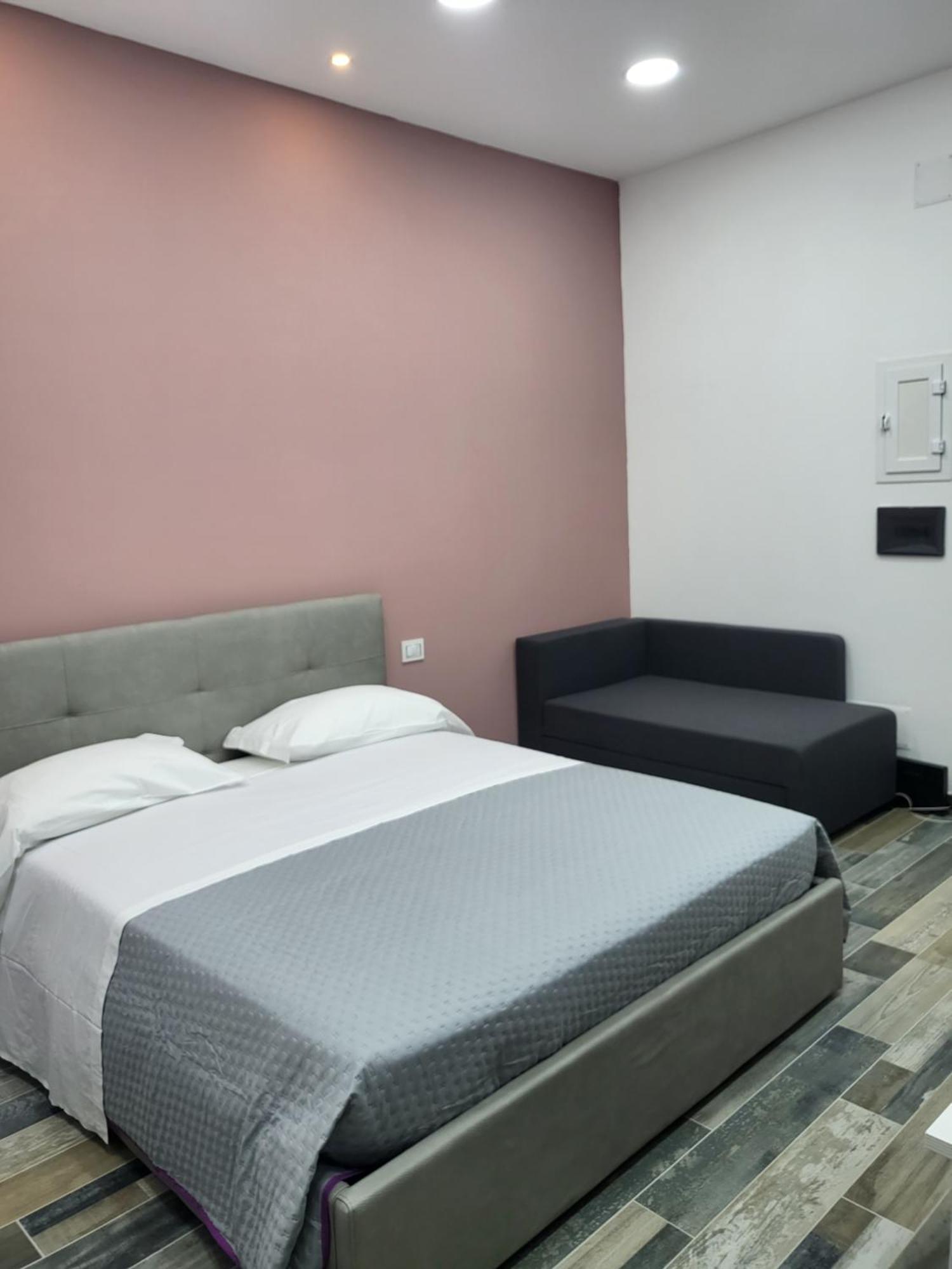 L'Approdo Di Dante Apartment เนเปิลส์ ภายนอก รูปภาพ
